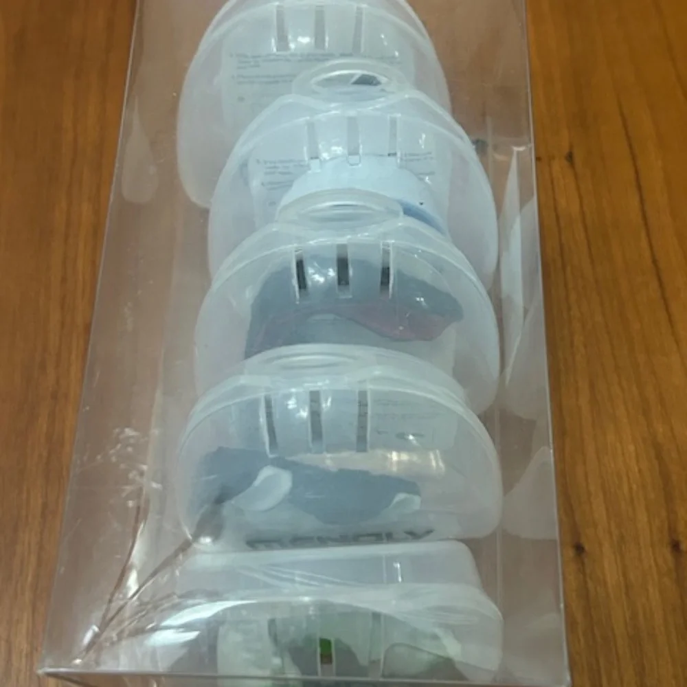 MENOLY Kids Mouth Guard - Size Small - (under 7 year old) - New in box